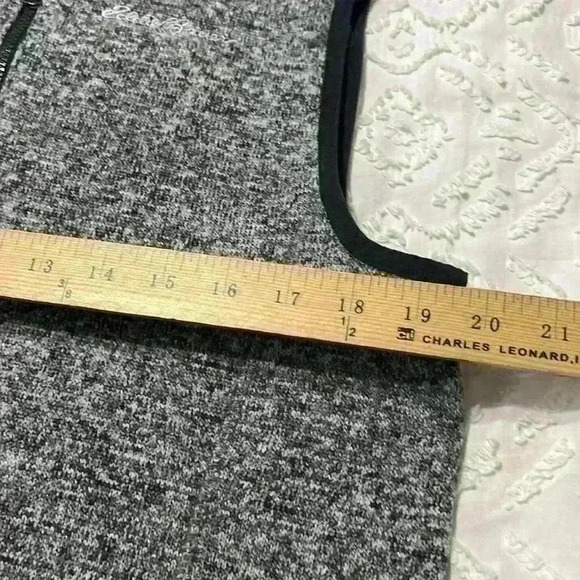 Eddie Bauer Men's Medium Fleece Sweater Vest Heather Gray Zip Up - Picture 3 of 9